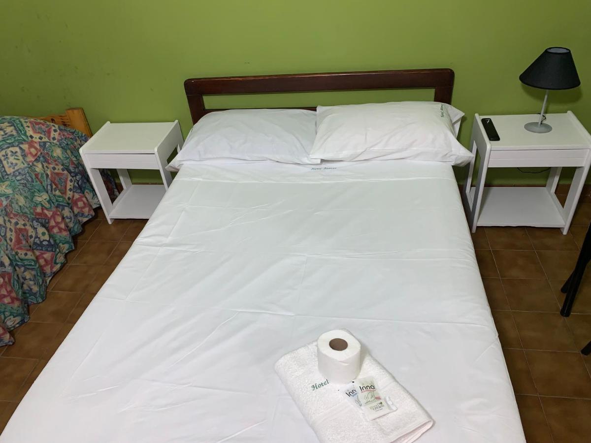 Hotel Atenas Буенос Айрес Екстериор снимка