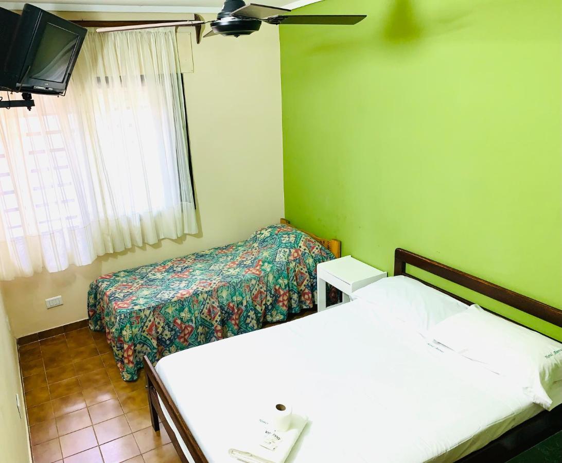 Hotel Atenas Буенос Айрес Екстериор снимка